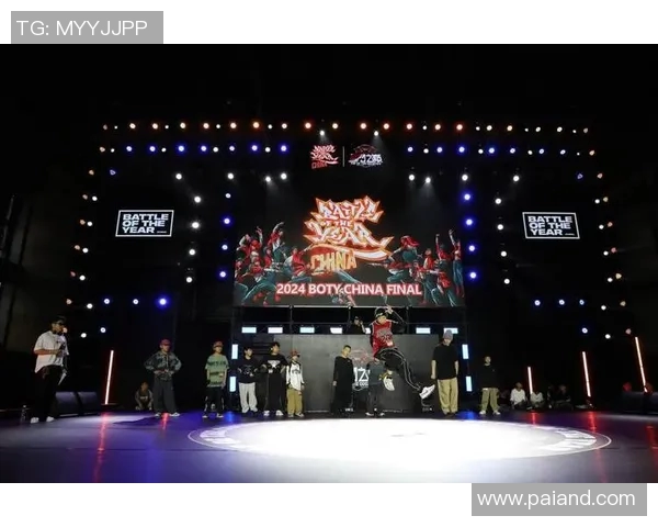 全国街舞大赛点评重庆街舞队展现出色技术与独特风格的精彩表现 全国街舞大赛点评重庆街舞队展现出色技术与独特风格的精彩表现