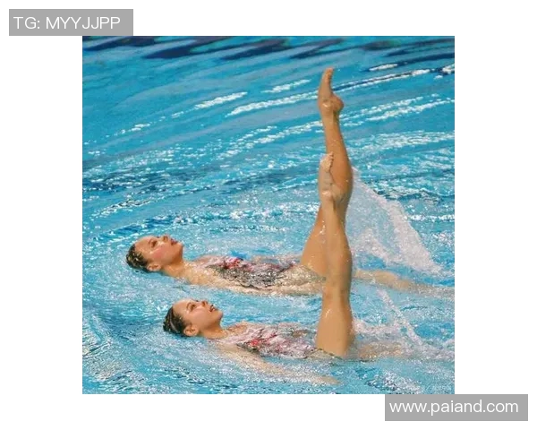 男子游泳明星崭露头角突破纪录 引领水上运动新潮流